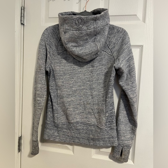 lululemon Scuba Hoodie - size 6 - Picture 2 of 7